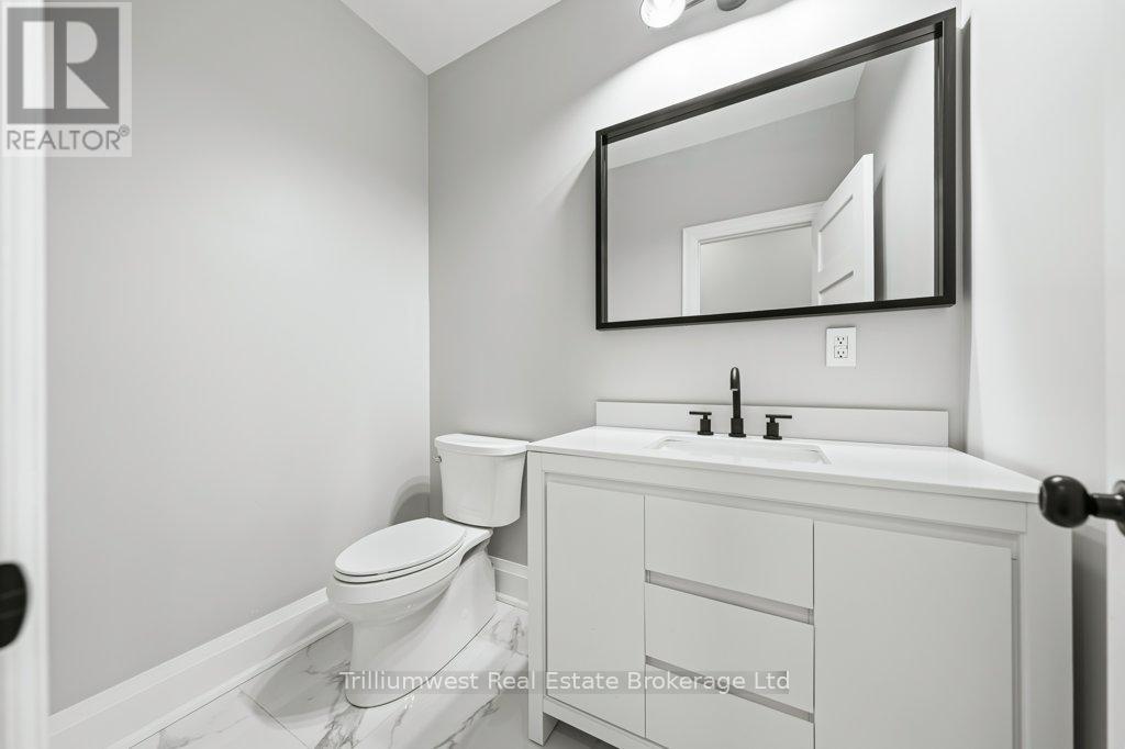 47 Whitcombe Way, Puslinch, Ontario  N0B 2C0 - Photo 16 - X12466730