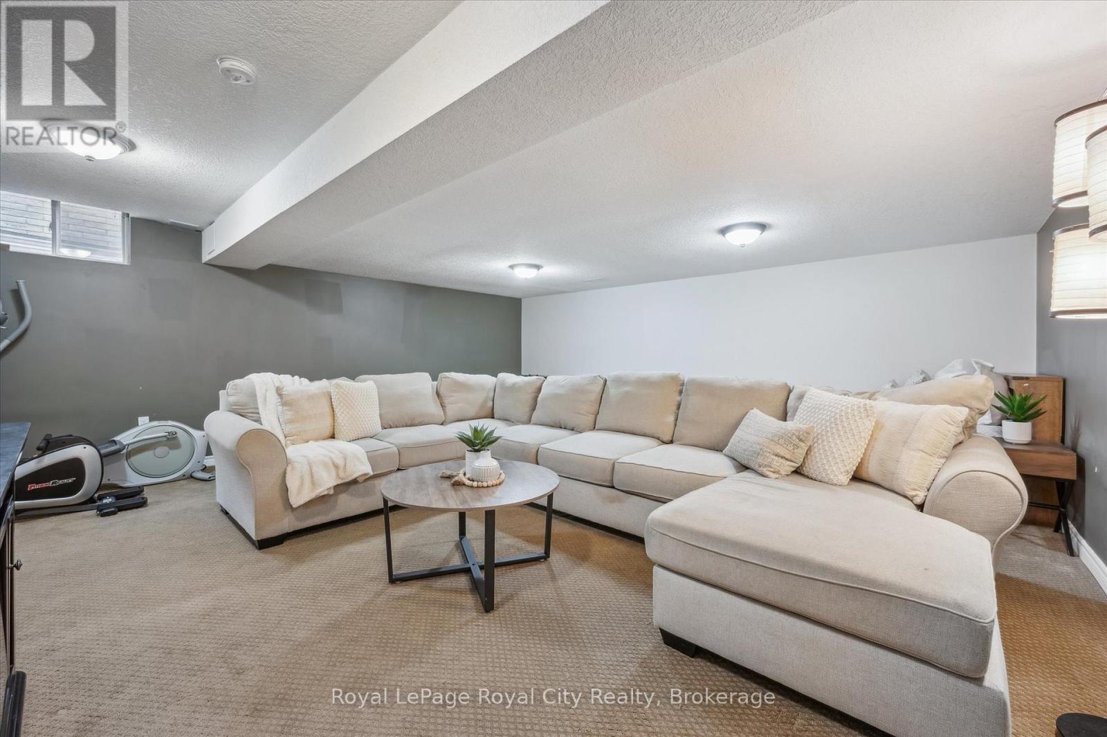 93 Doyle Drive, Guelph, Ontario  N1G 5B9 - Photo 32 - X12466732