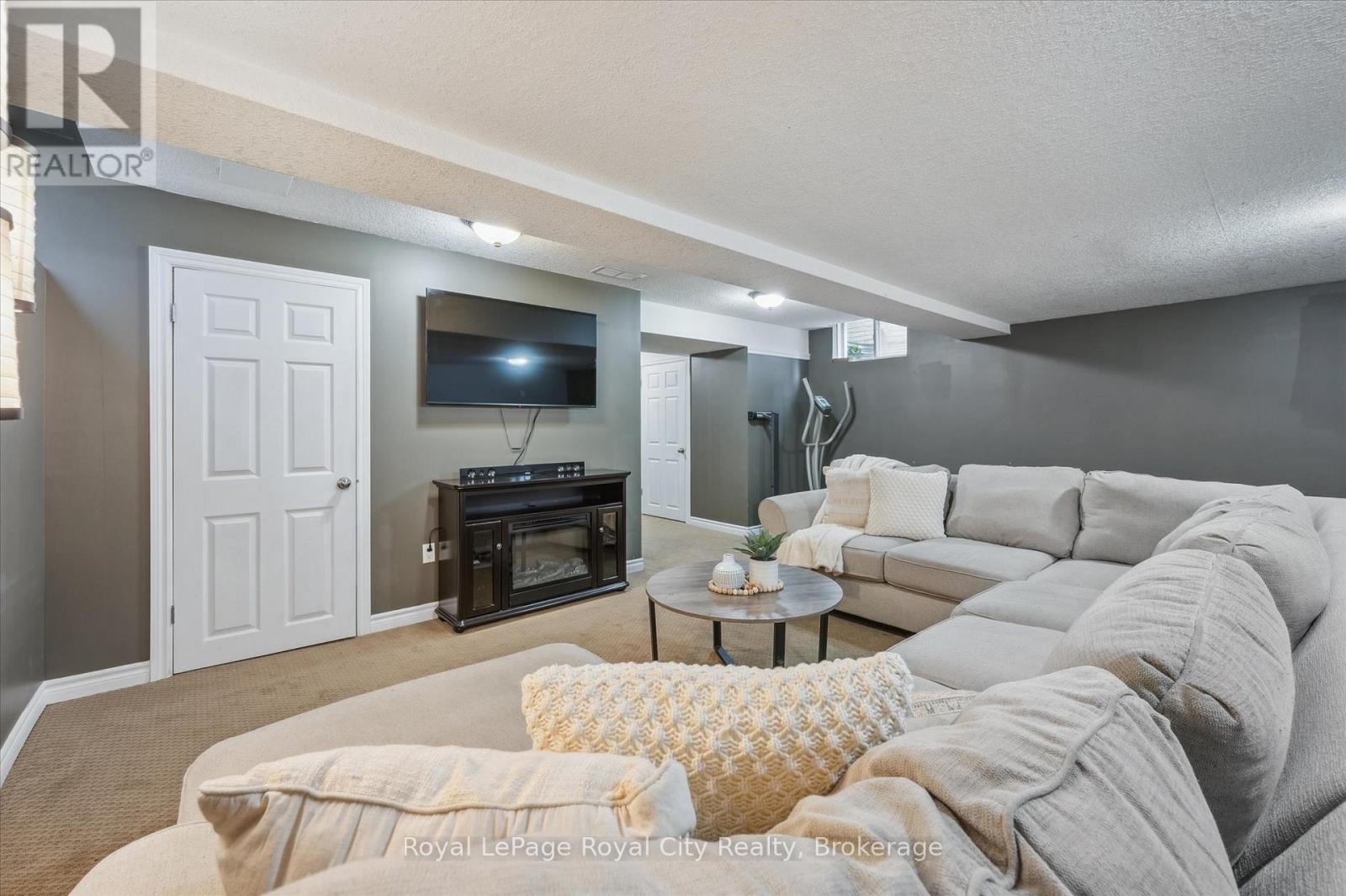 93 Doyle Drive, Guelph, Ontario  N1G 5B9 - Photo 33 - X12466732