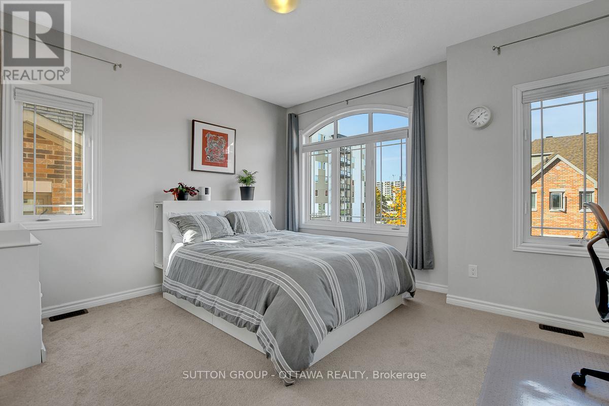 26 - 456 Leboutillier Avenue, Ottawa, Ontario  K1K 2V7 - Photo 35 - X12466733