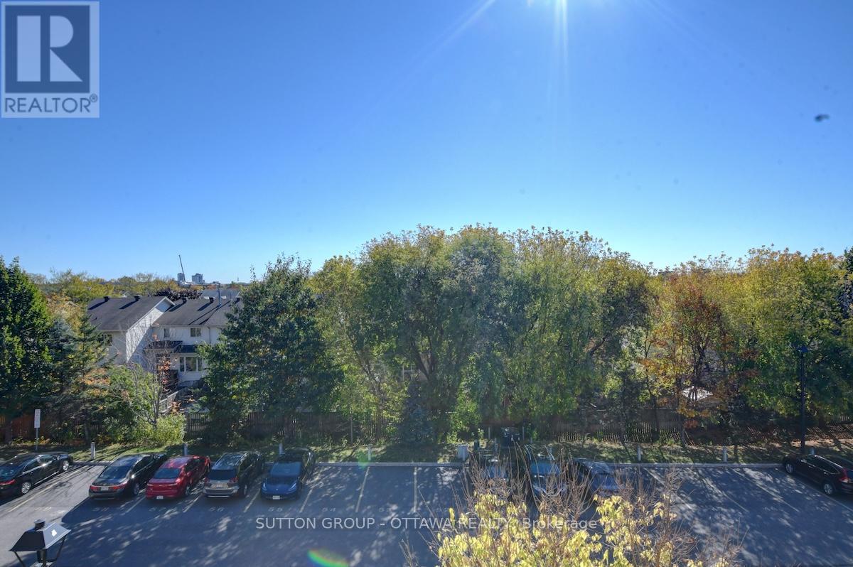 26 - 456 Leboutillier Avenue, Ottawa, Ontario  K1K 2V7 - Photo 47 - X12466733
