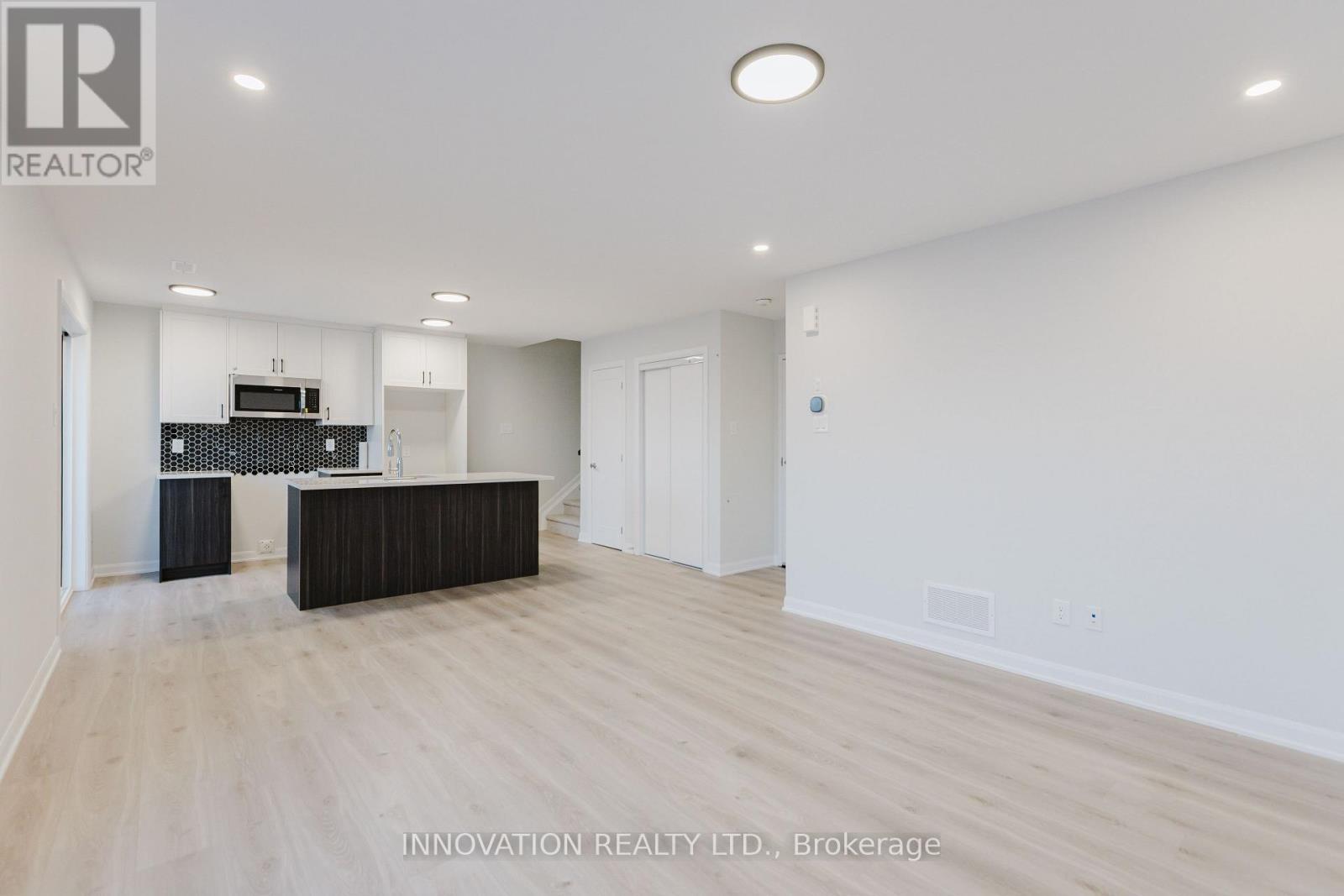 801 - Unit #15 Glenroy Gilbert Drive, Ottawa, Ontario  K2J 5R6 - Photo 6 - X12466746