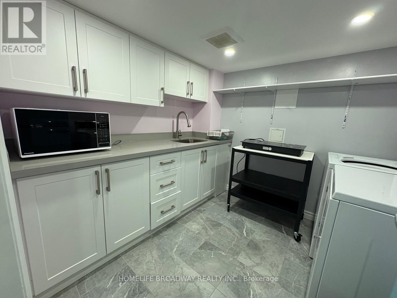Bsmt - 26 Tangmere Road, Toronto, Ontario  M3B 2N3 - Photo 9 - C12466597