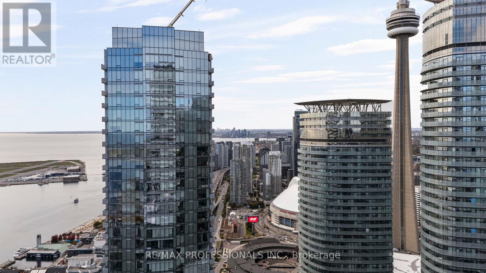6312 - 10 York Street, Toronto, Ontario  M5J 0E1 - Photo 3 - C12466649
