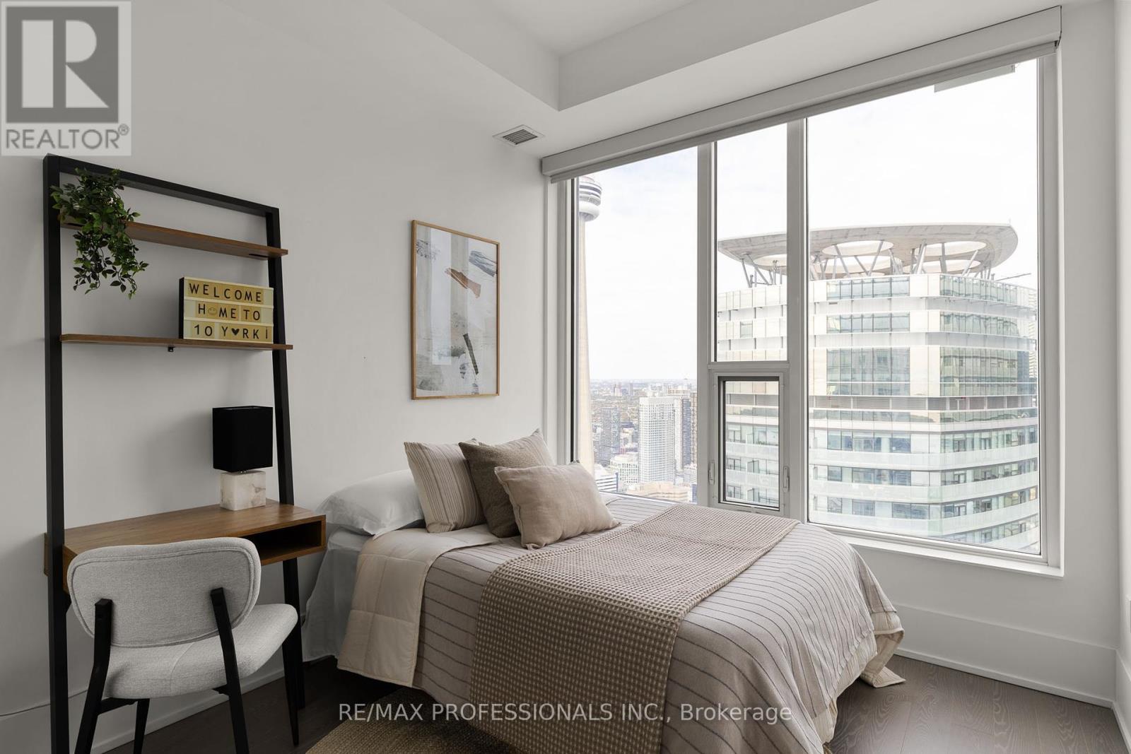 6312 - 10 York Street, Toronto, Ontario  M5J 0E1 - Photo 32 - C12466649