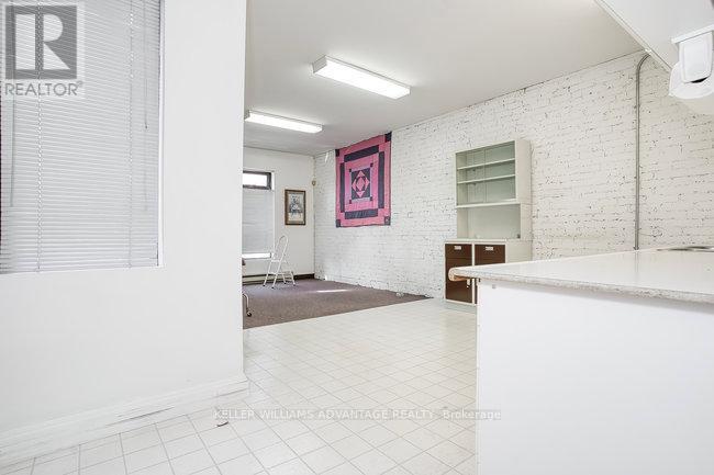 157 Gerrard Street E, Toronto, Ontario  M5A 2E4 - Photo 30 - C12466696