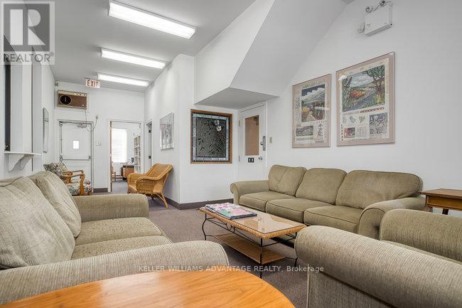 157 Gerrard Street E, Toronto, Ontario  M5A 2E4 - Photo 9 - C12466696