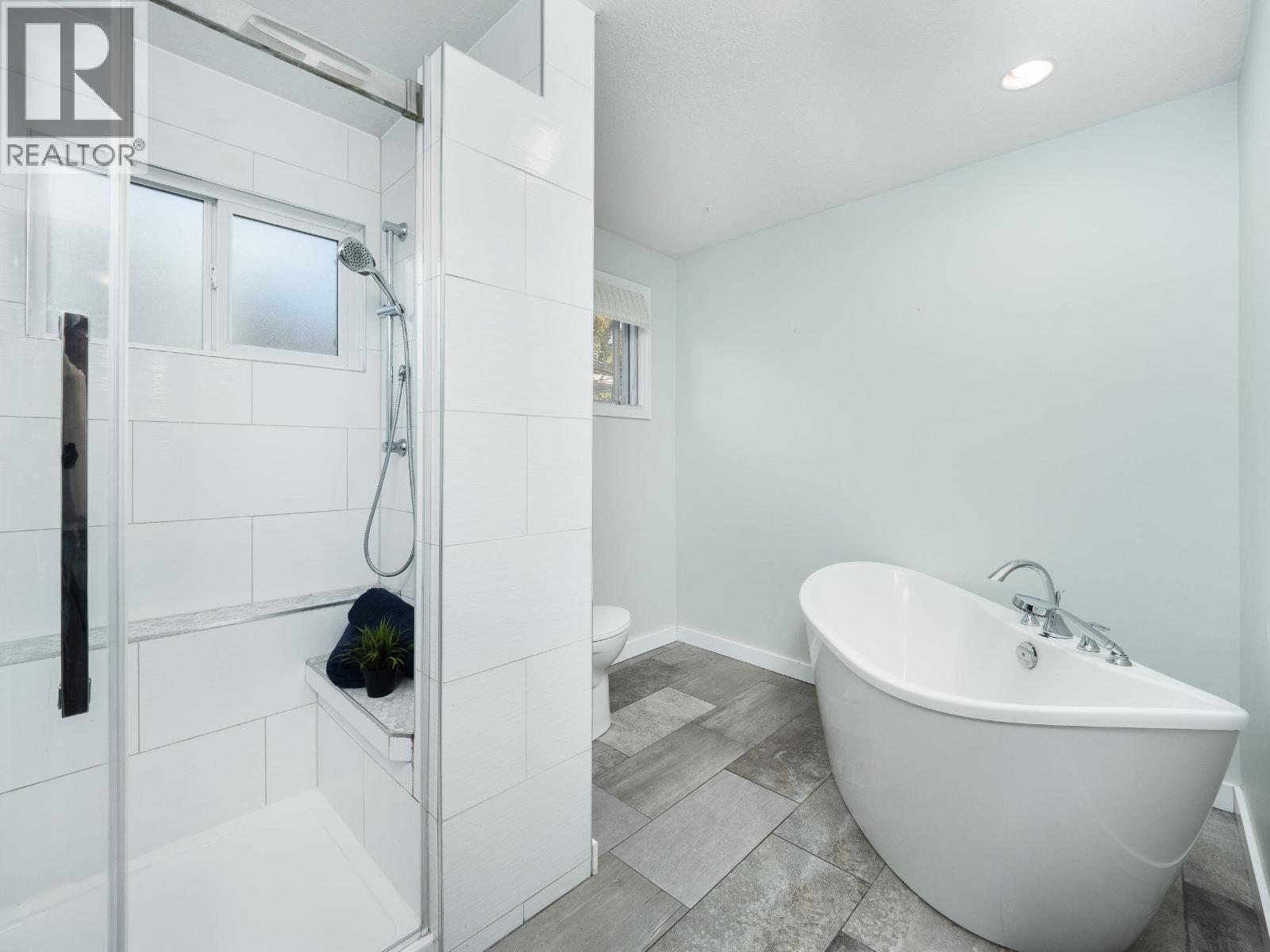 380 Riley Drive, Prince George, British Columbia  V2M 3P2 - Photo 14 - R3059277