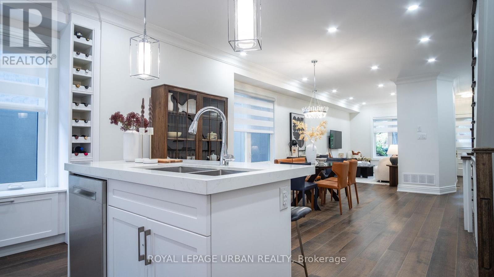 101 Brooklyn Avenue, Toronto, Ontario  M4M 2X4 - Photo 10 - E12466574