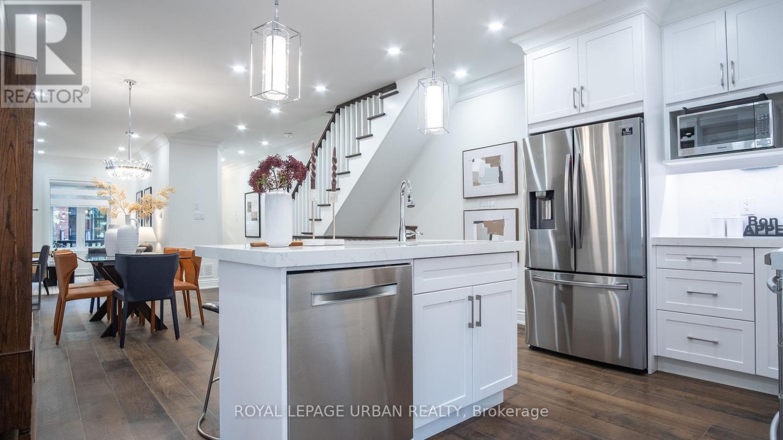 101 Brooklyn Avenue, Toronto, Ontario  M4M 2X4 - Photo 12 - E12466574