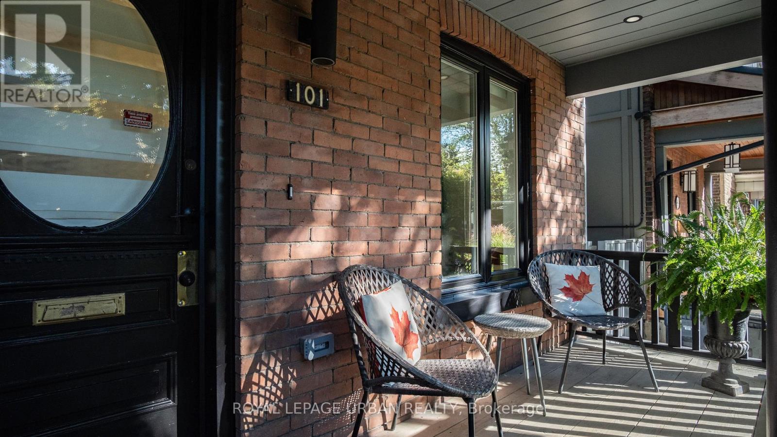 101 Brooklyn Avenue, Toronto, Ontario  M4M 2X4 - Photo 2 - E12466574