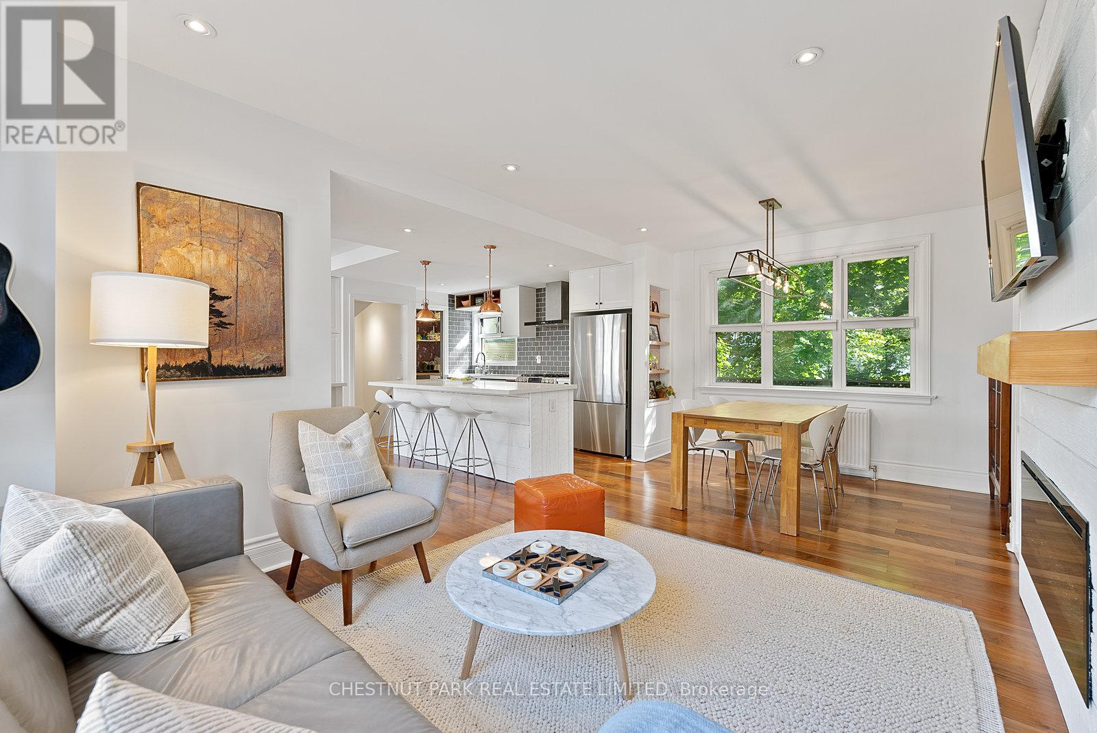 85 Eastwood Road, Toronto, Ontario  M4L 2C7 - Photo 11 - E12466641