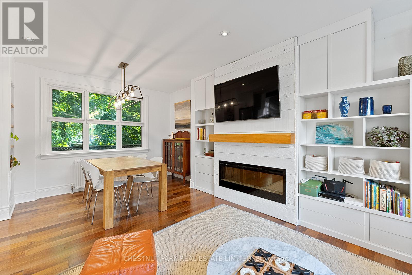 85 Eastwood Road, Toronto, Ontario  M4L 2C7 - Photo 12 - E12466641