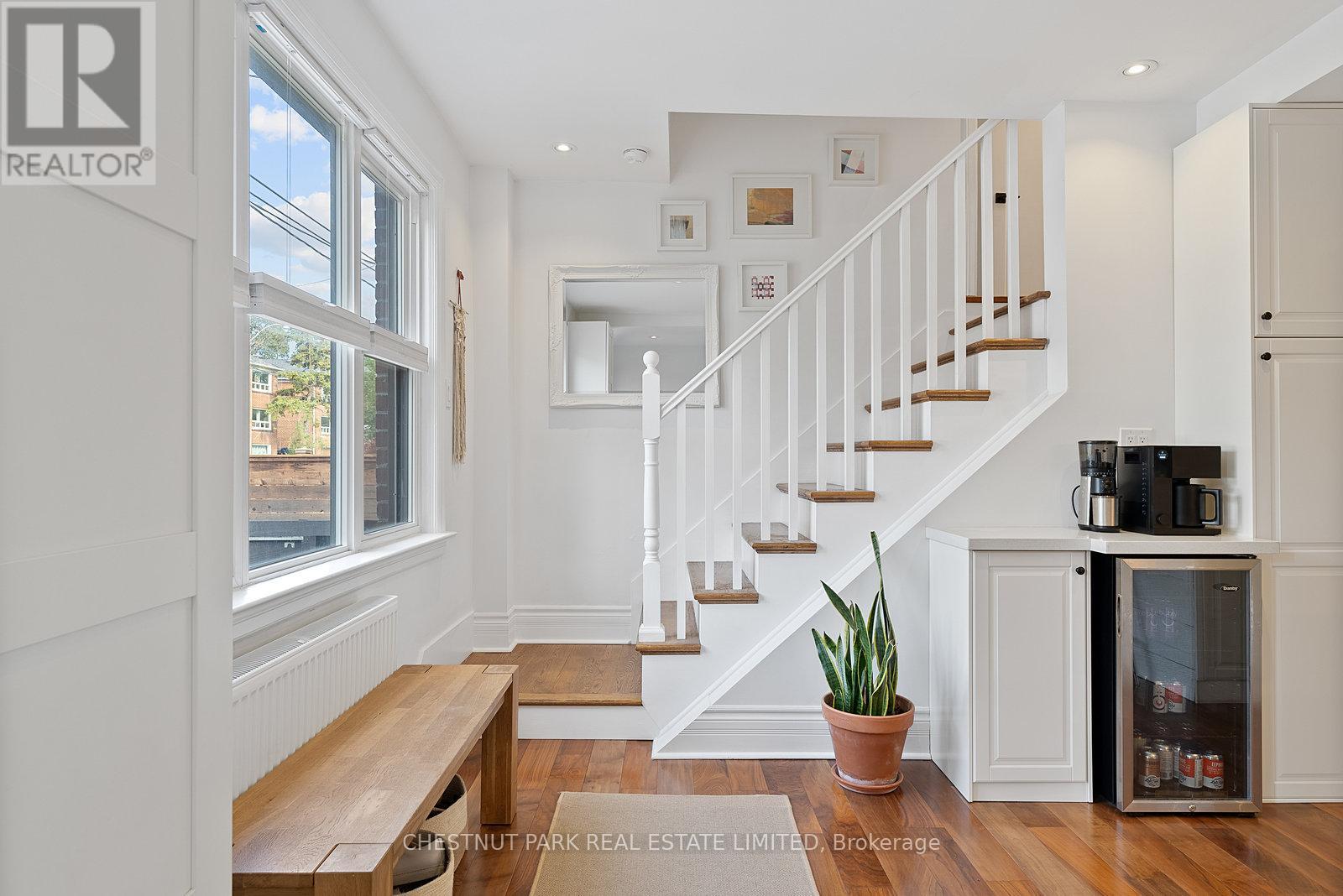 85 Eastwood Road, Toronto, Ontario  M4L 2C7 - Photo 13 - E12466641