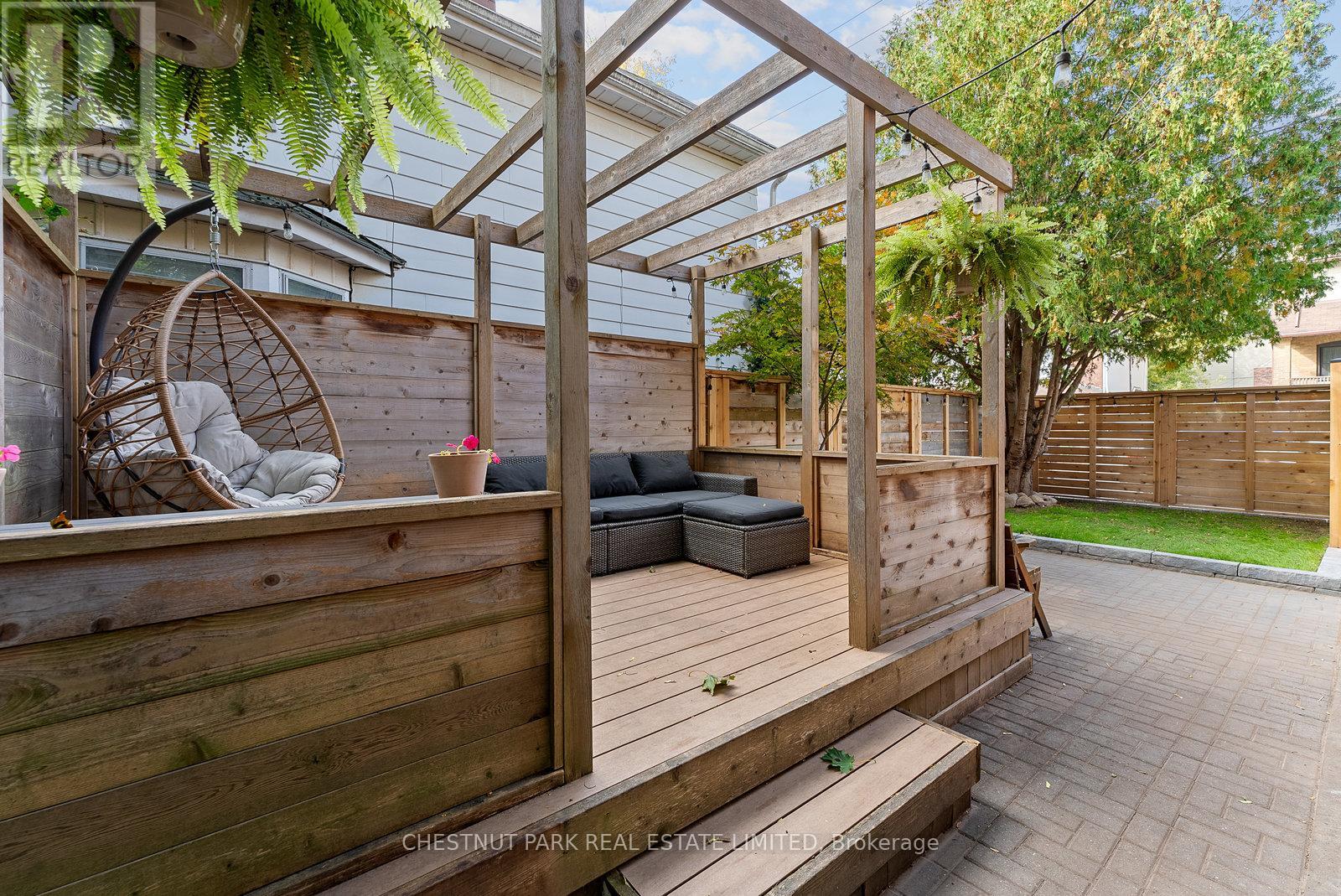 85 Eastwood Road, Toronto, Ontario  M4L 2C7 - Photo 29 - E12466641