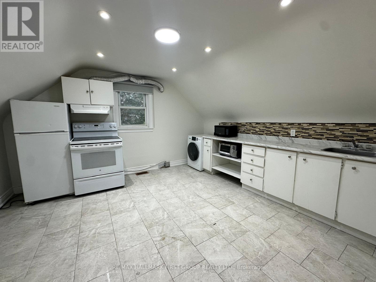 253 Sinclair Avenue, Oshawa, Ontario  L1J 1W2 - Photo 5 - E12466653
