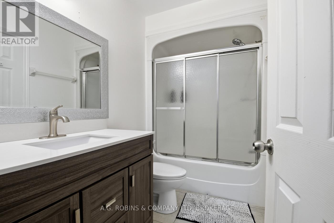 8 Mcbride Drive, St. Catharines, Ontario  L2S 3Y4 - Photo 19 - X12466726