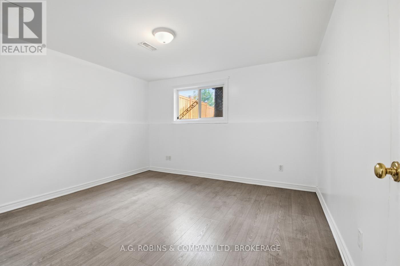 8 Mcbride Drive, St. Catharines, Ontario  L2S 3Y4 - Photo 28 - X12466726