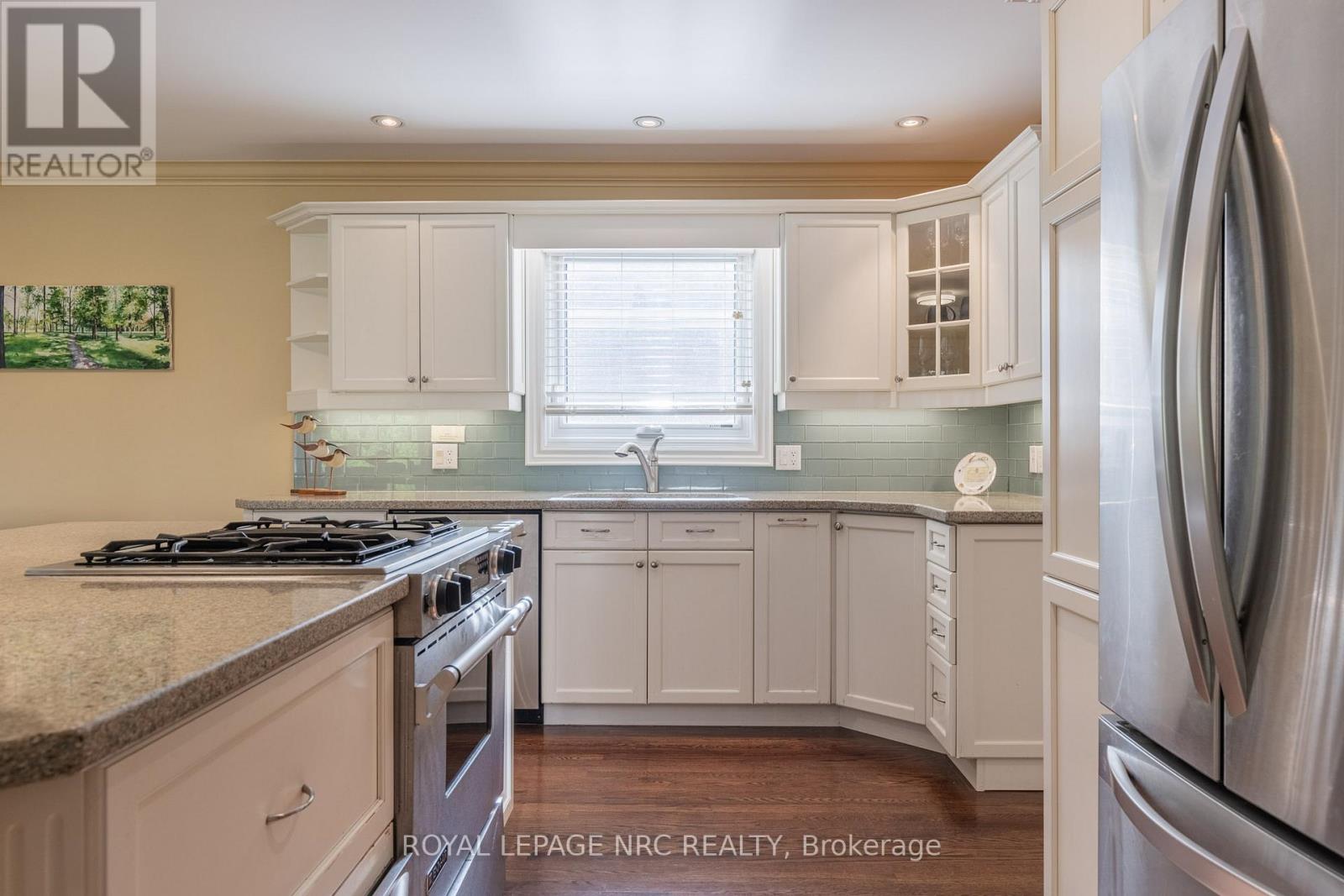 328 Niagara Boulevard, Niagara-On-The-Lake, Ontario  L0S 1J0 - Photo 19 - X12466745