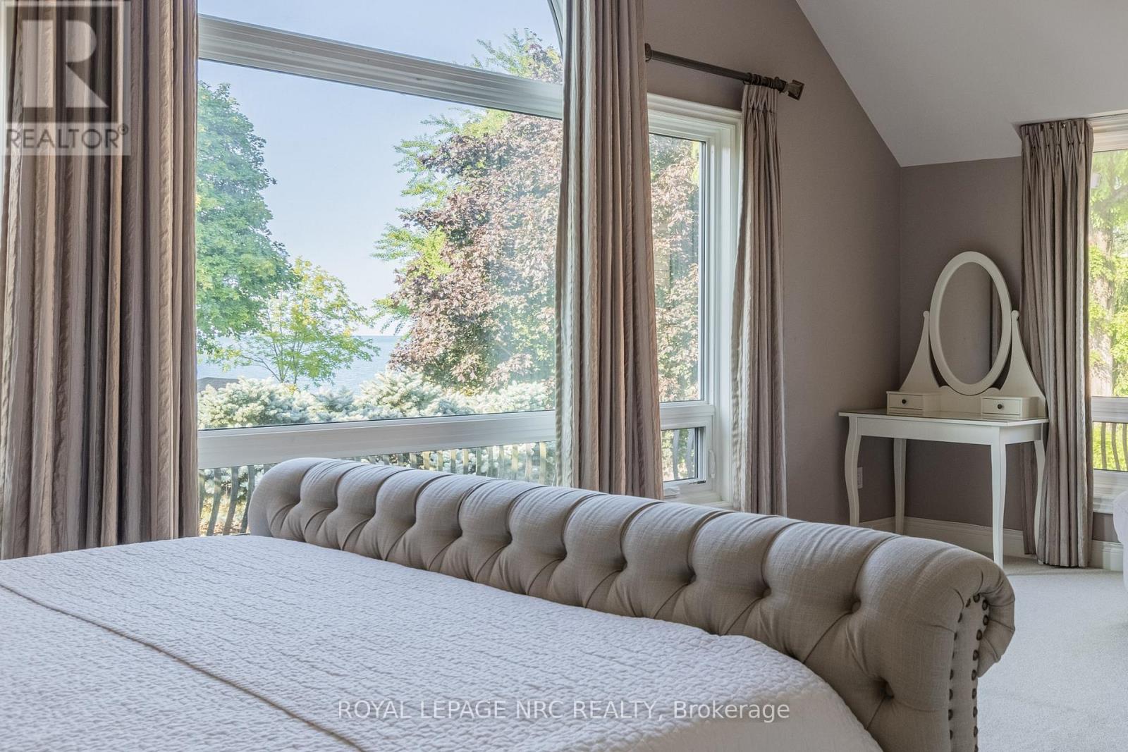 328 Niagara Boulevard, Niagara-On-The-Lake, Ontario  L0S 1J0 - Photo 30 - X12466745