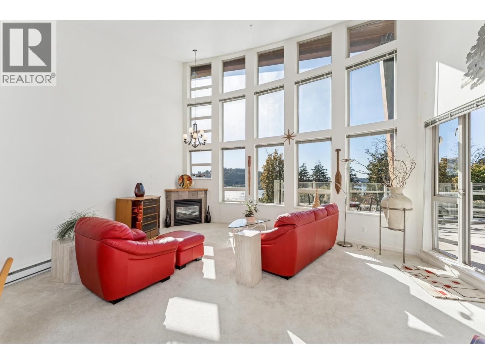 509 560 Raven Woods Drive, North Vancouver, British Columbia  V7G 2T3 - Photo 3 - R3059224