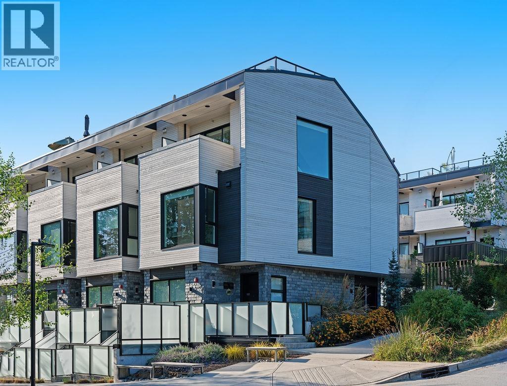 201 650 E 2nd Street, North Vancouver, British Columbia  V7M 1E3 - Photo 4 - R3059235