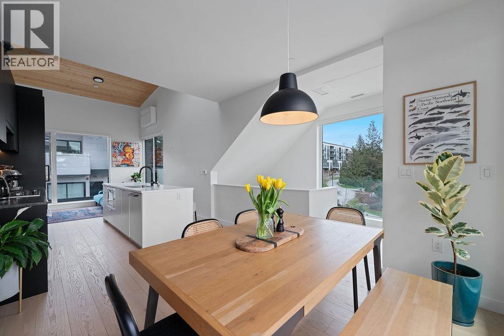 201 650 E 2nd Street, North Vancouver, British Columbia  V7M 1E3 - Photo 8 - R3059235