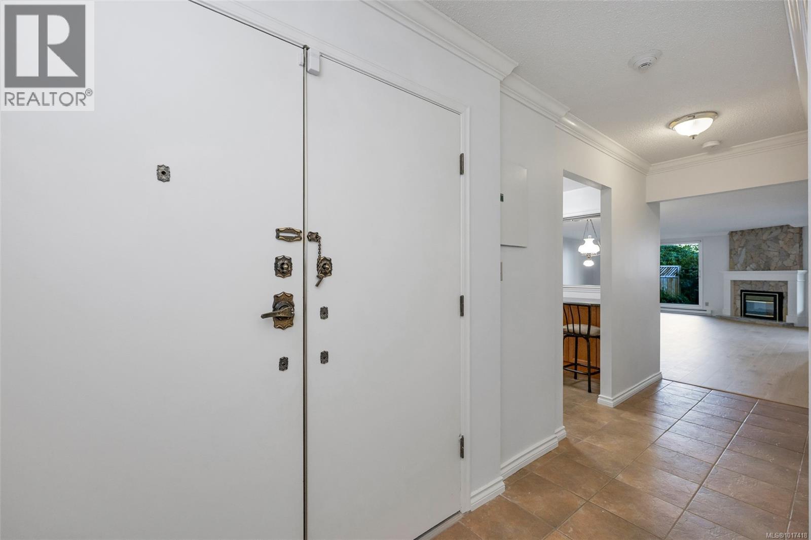 103 1375 Newport Ave, Oak Bay, British Columbia  V8S 5E8 - Photo 29 - 1017418