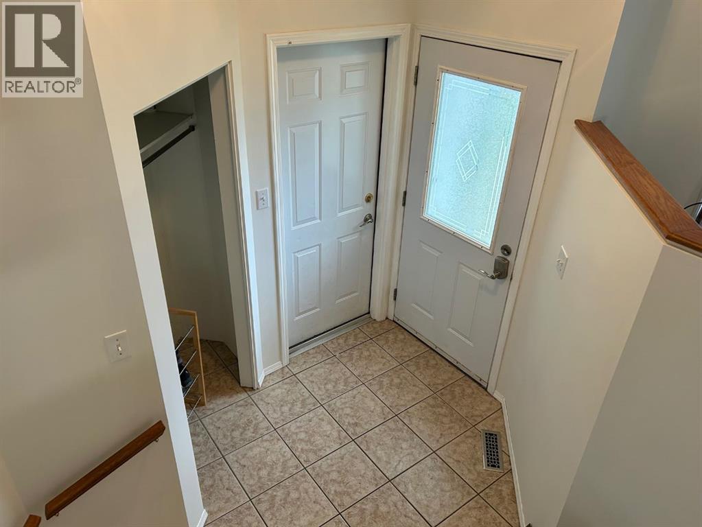 192 Mt Rundle Road W, Lethbridge, Alberta  T1K 7E9 - Photo 8 - A2263742