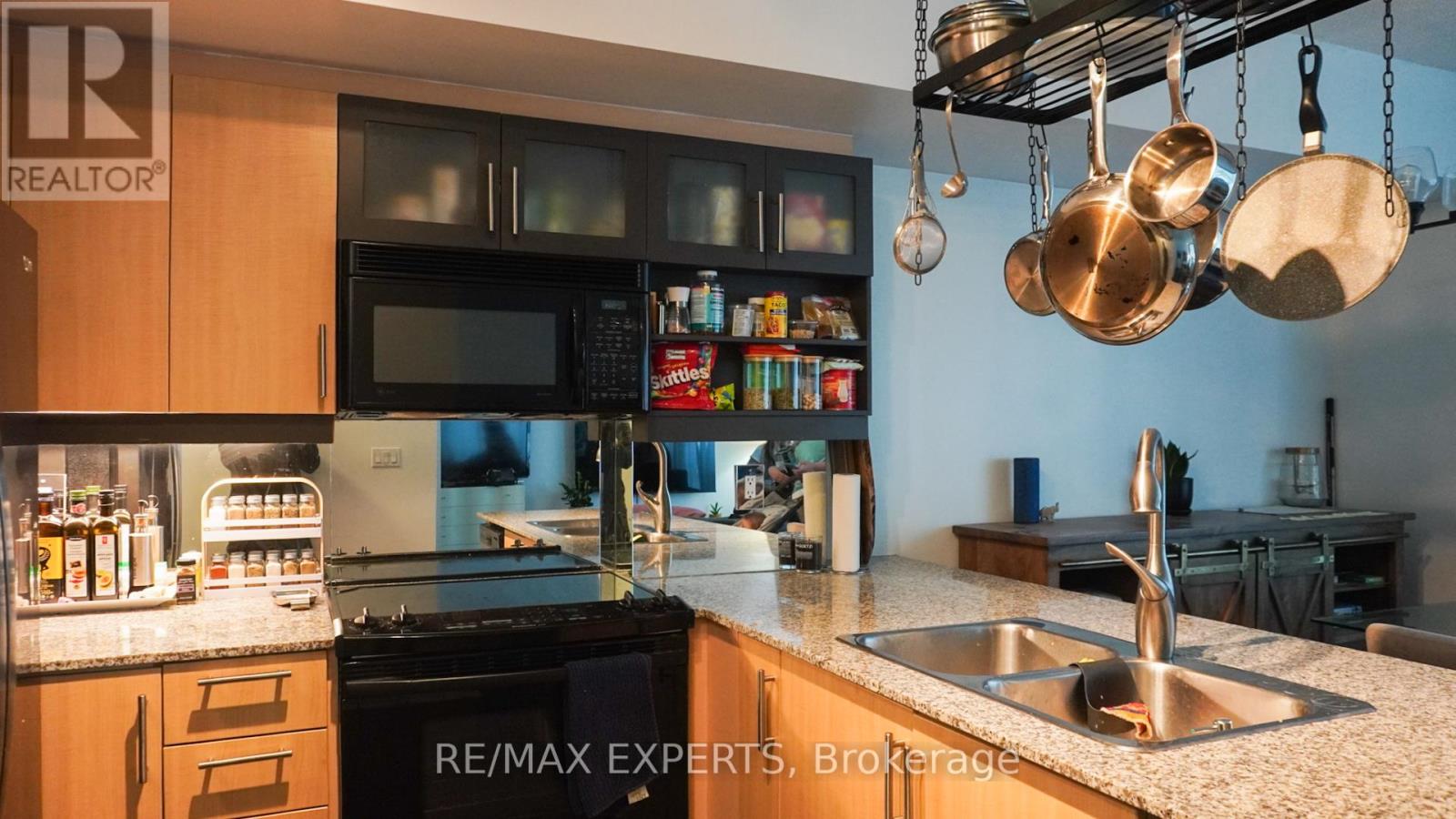 M30 - 350 Wellington Street W, Toronto, Ontario  M5V 3W9 - Photo 21 - C12466508