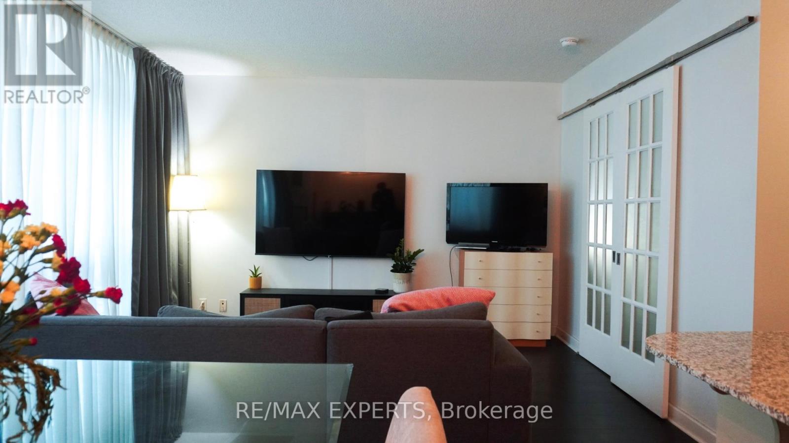 M30 - 350 Wellington Street W, Toronto, Ontario  M5V 3W9 - Photo 18 - C12466508
