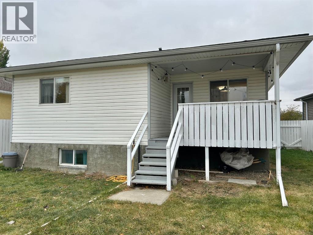 192 Mt Rundle Road W, Lethbridge, Alberta  T1K 7E9 - Photo 29 - A2263742