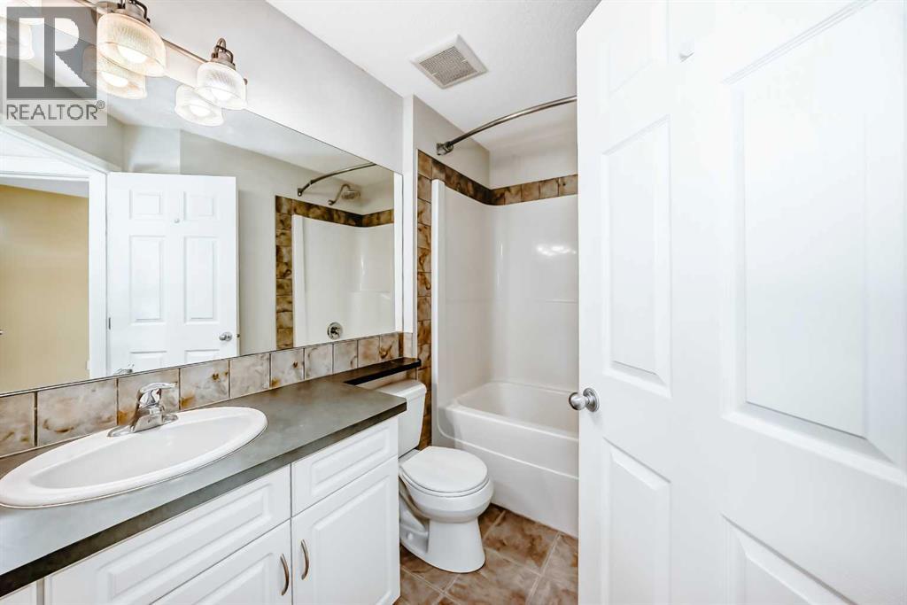 205 Panora Close Nw, Calgary, Alberta  T3K 0K9 - Photo 21 - A2259403