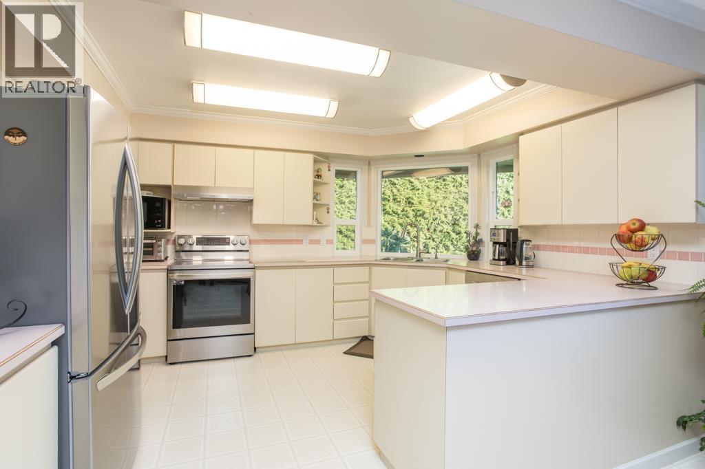 9420 Auburn Drive, Richmond, British Columbia  V7A 5A8 - Photo 6 - R3059230