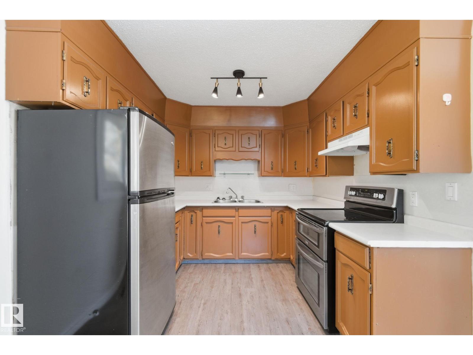 9508 9510 128 Av Nw Nw, Edmonton, Alberta  T5E 0H6 - Photo 11 - E4462370