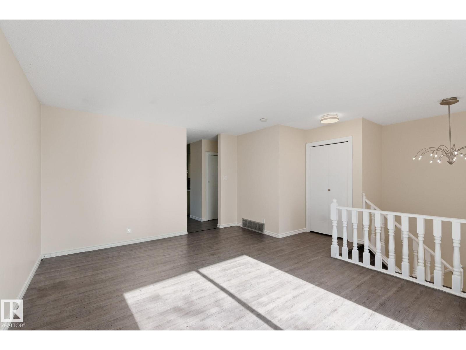 9508 9510 128 Av Nw Nw, Edmonton, Alberta  T5E 0H6 - Photo 7 - E4462370