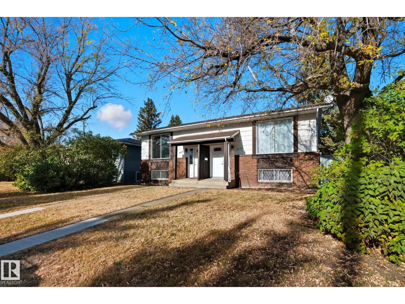 9508 9510 128 Av Nw Nw, Edmonton, Alberta  T5E 0H6 - Photo 2 - E4462370