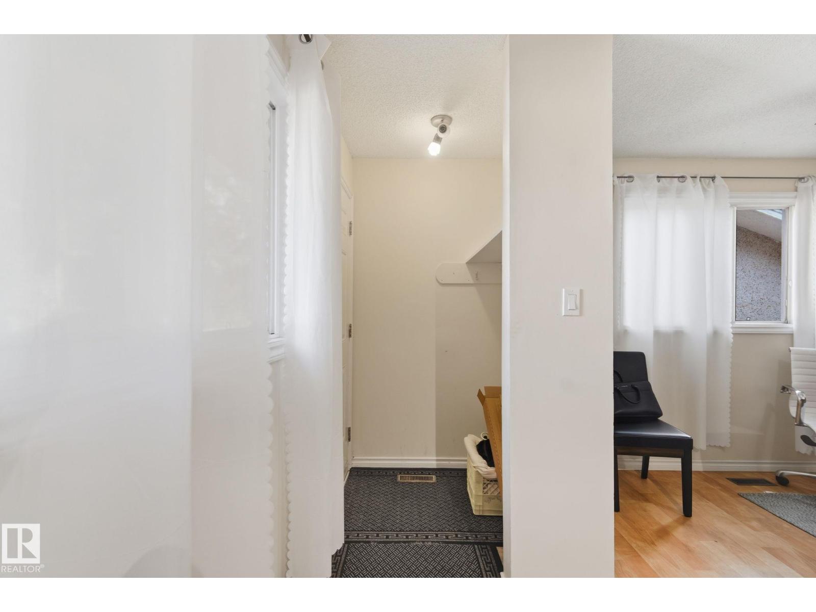 9508 9510 128 Av Nw Nw, Edmonton, Alberta  T5E 0H6 - Photo 34 - E4462370