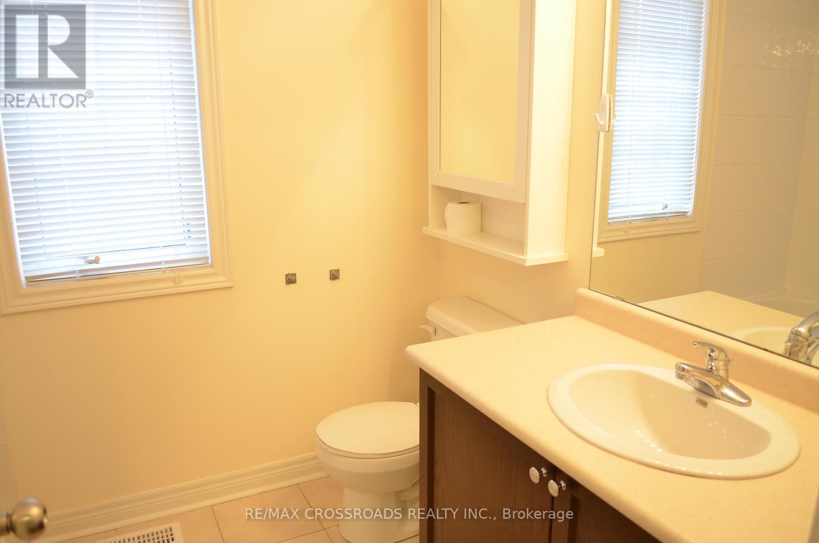 76 Rustle Woods Avenue, Markham, Ontario  L6B 0V2 - Photo 15 - N12466582