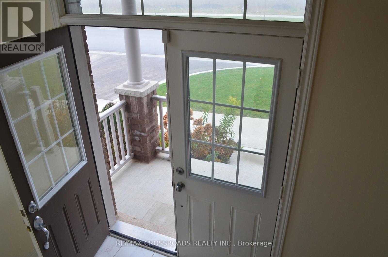 76 Rustle Woods Avenue, Markham, Ontario  L6B 0V2 - Photo 2 - N12466582