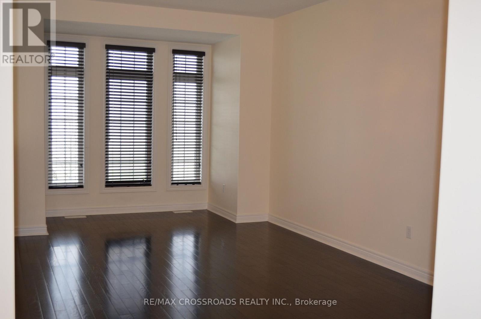 76 Rustle Woods Avenue, Markham, Ontario  L6B 0V2 - Photo 3 - N12466582
