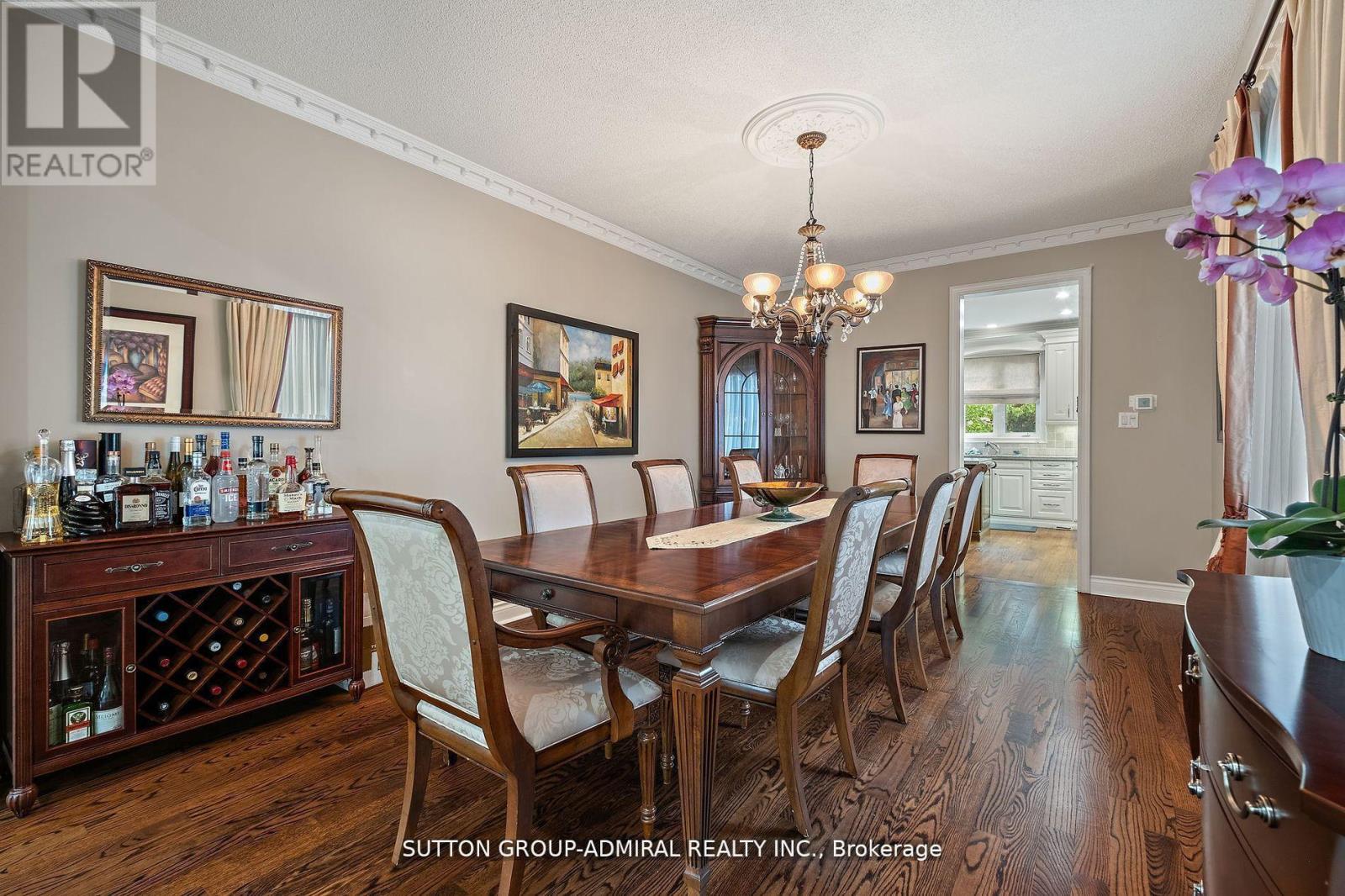 19 Langtry Place, Vaughan, Ontario  L4J 8K8 - Photo 9 - N12466593