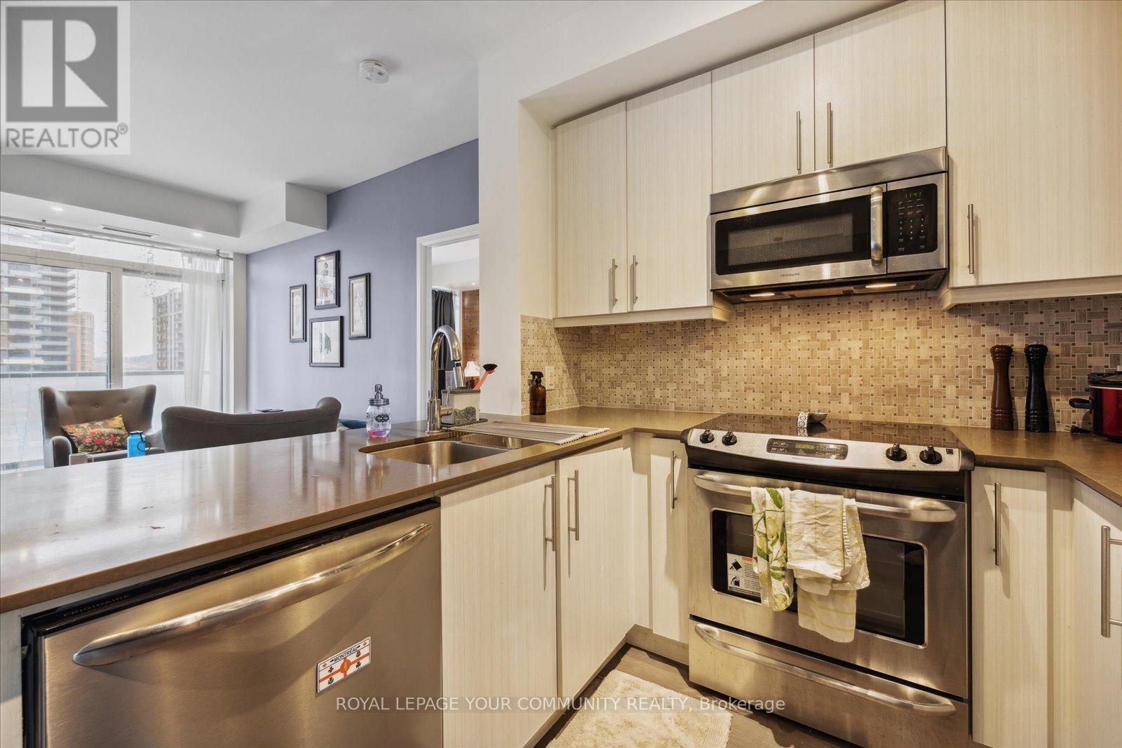 509 - 55 Oneida Crescent, Richmond Hill, Ontario  L4B 0E8 - Photo 12 - N12466615