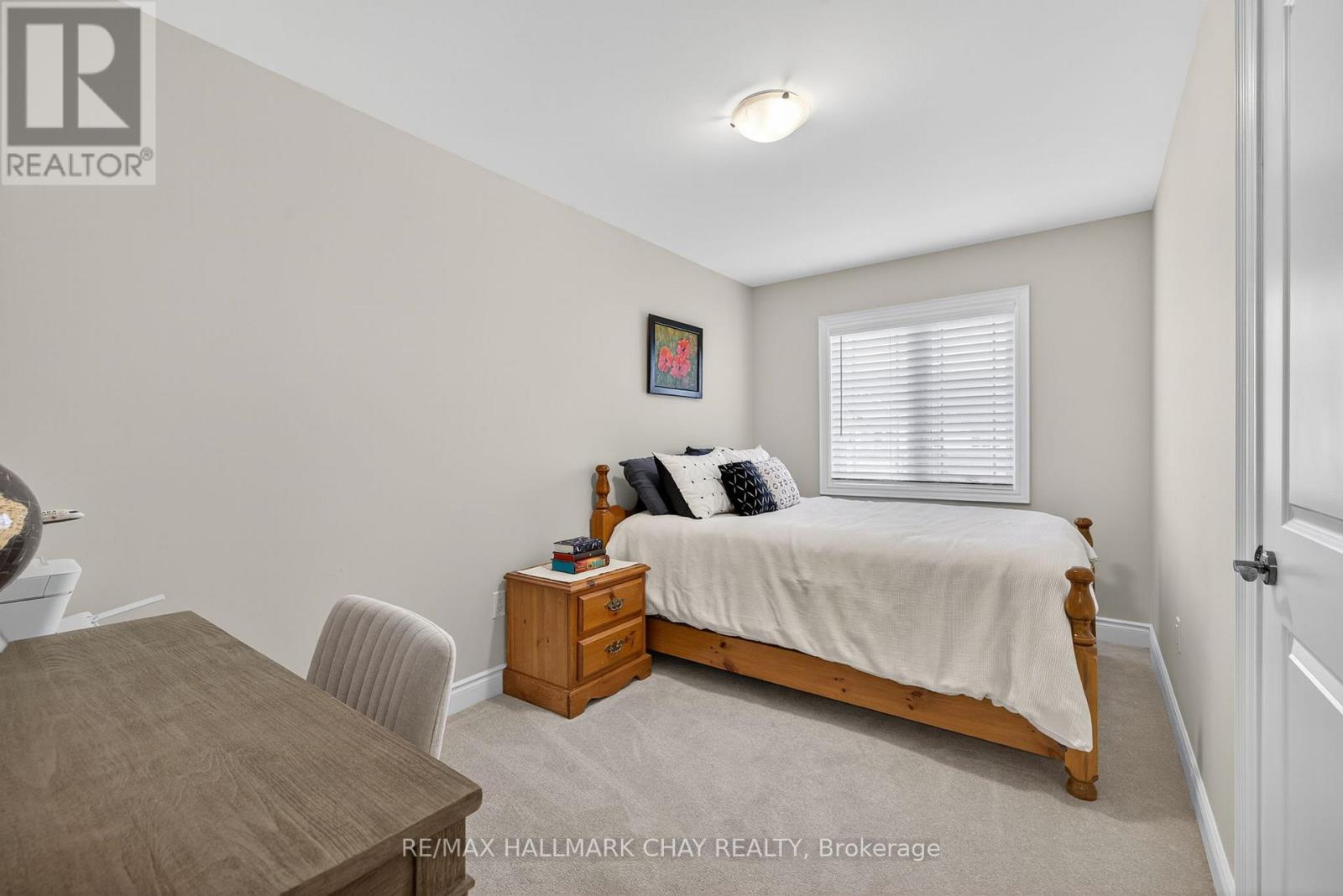 45 Lorne Thomas Place, New Tecumseth, Ontario  L9R 0T8 - Photo 17 - N12466618