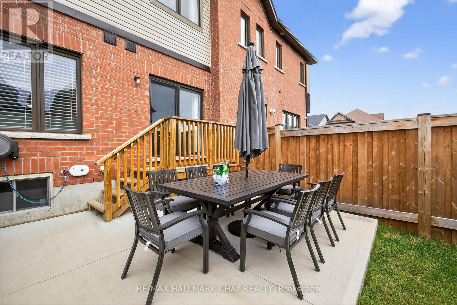 45 Lorne Thomas Place, New Tecumseth, Ontario  L9R 0T8 - Photo 25 - N12466618