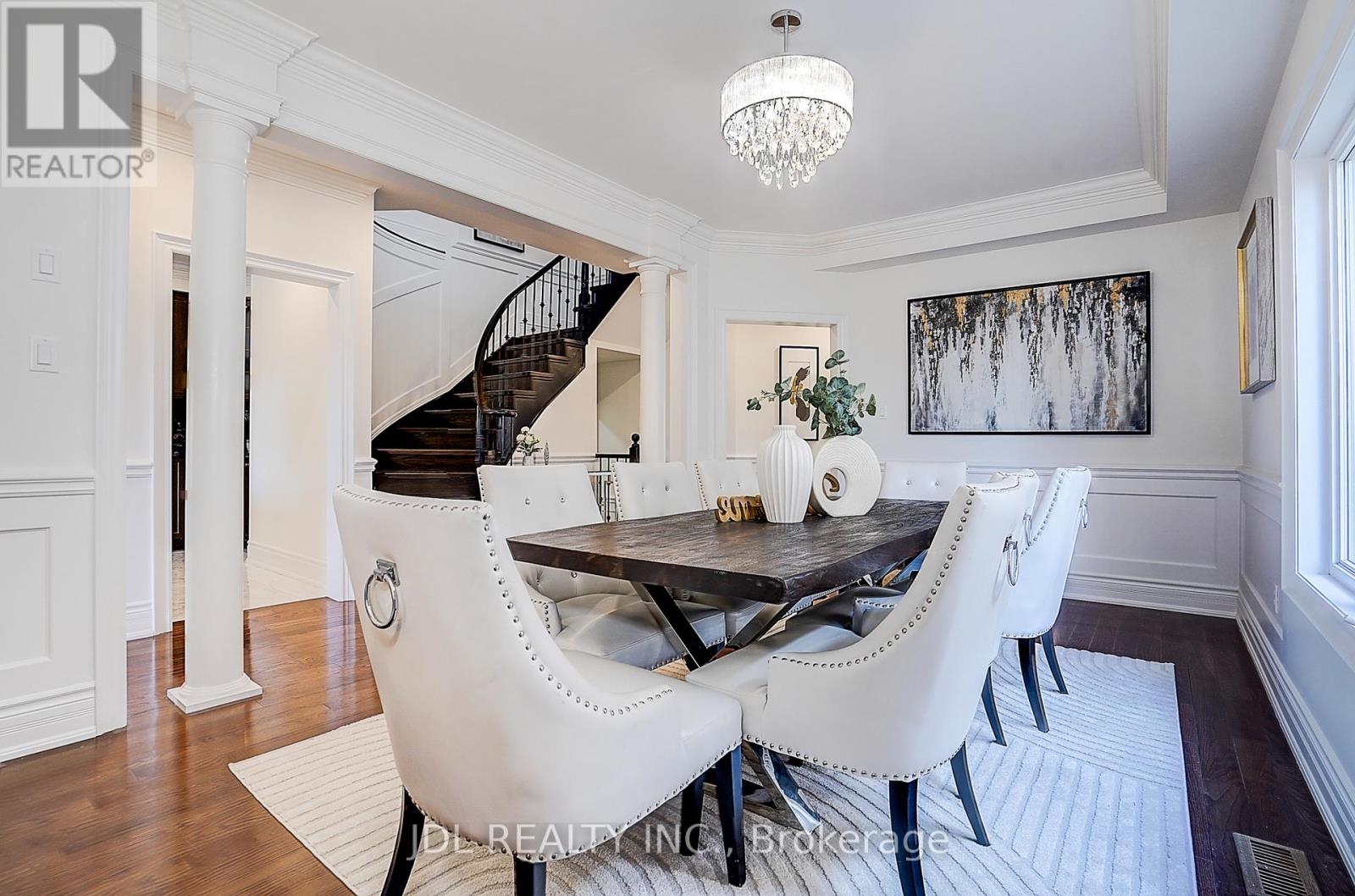 26 Santa Amato Crescent, Vaughan, Ontario  L4J 0C4 - Photo 10 - N12466656