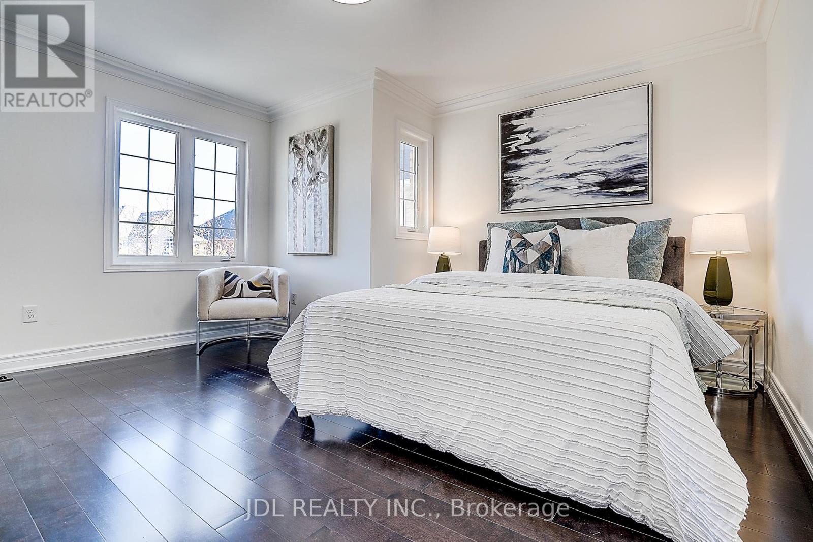 26 Santa Amato Crescent, Vaughan, Ontario  L4J 0C4 - Photo 37 - N12466656