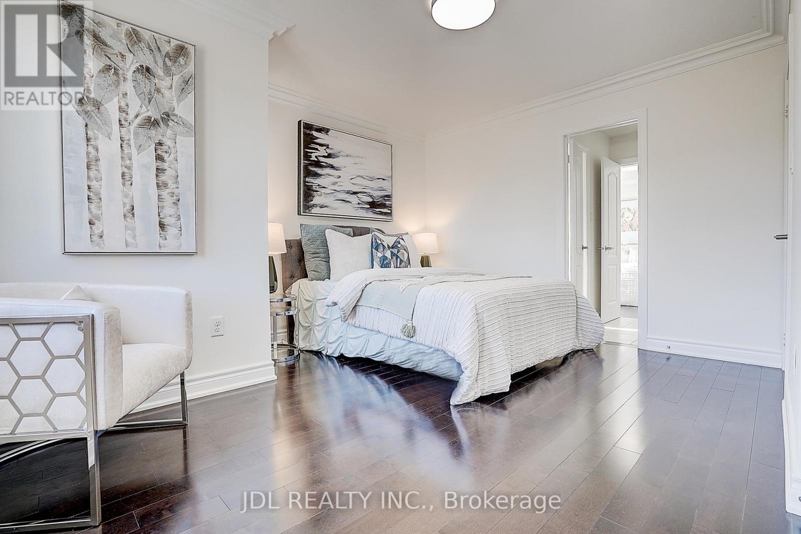 26 Santa Amato Crescent, Vaughan, Ontario  L4J 0C4 - Photo 38 - N12466656
