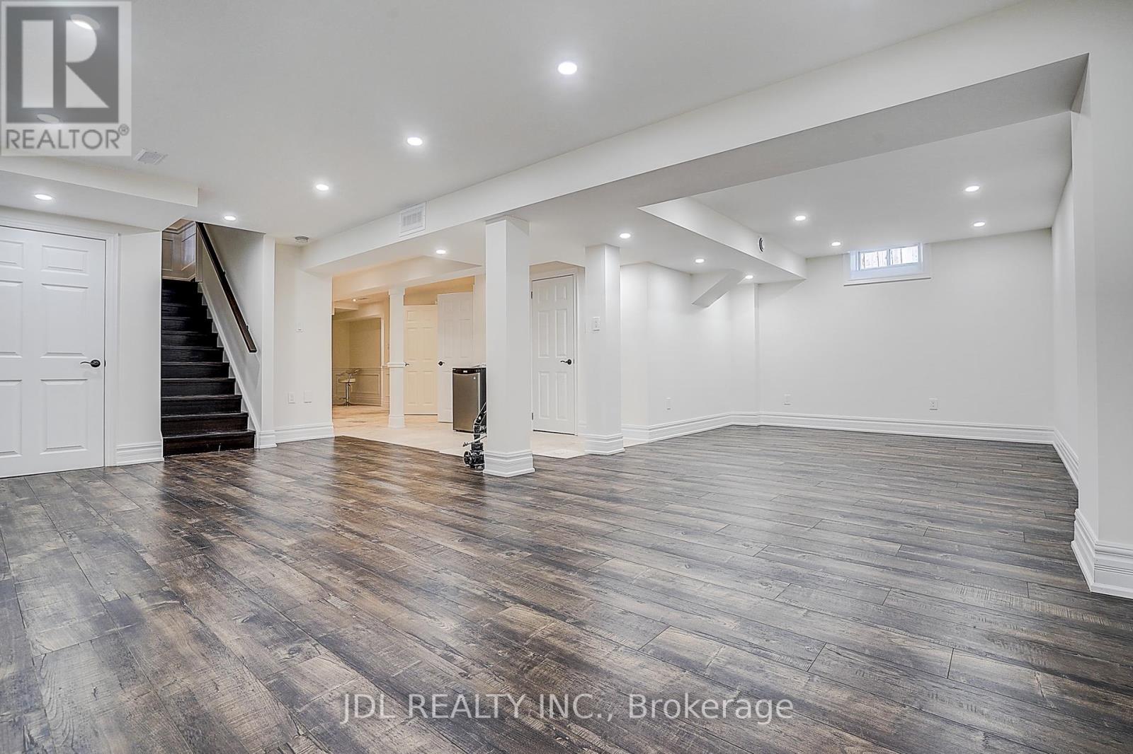26 Santa Amato Crescent, Vaughan, Ontario  L4J 0C4 - Photo 43 - N12466656