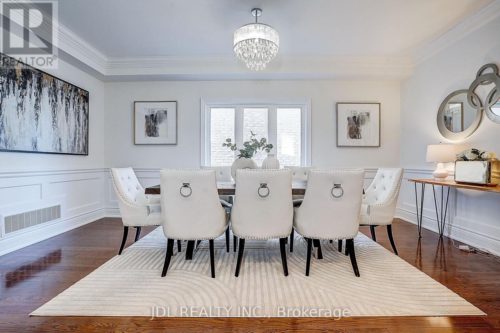 26 Santa Amato Crescent, Vaughan, Ontario  L4J 0C4 - Photo 8 - N12466656